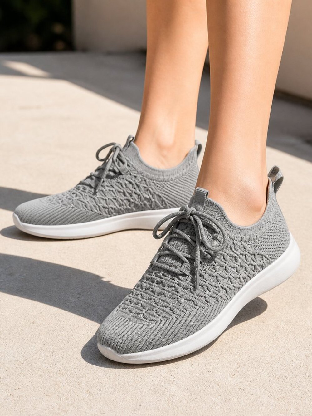 Danskin Gray Knit Sneaker Women’s Size 10 Lightweight Comfort Walking Athleisure